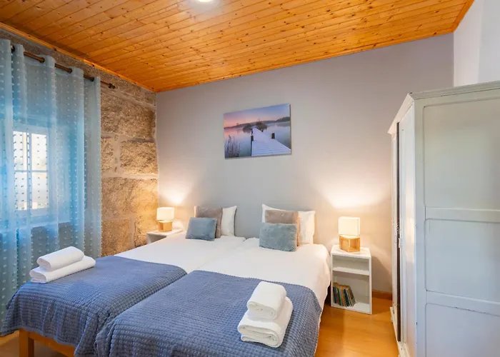 Casa Rustica T2 Com Salamandra E Cozinha - - Serra Da Estrela - Casa Do Loureiro Ii Feriehus