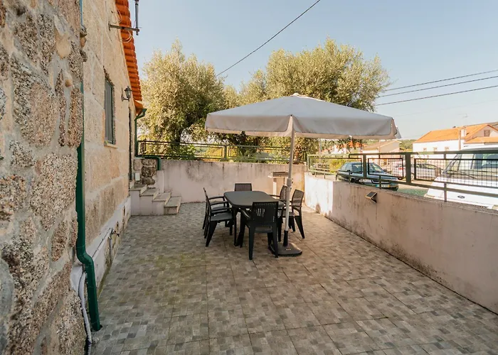 Casa Rustica T2 Com Salamandra E Cozinha - - Serra Da Estrela - Casa Do Loureiro Ii Seia